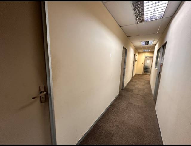 686M² OFFICE TO LET IN PARKTOWN